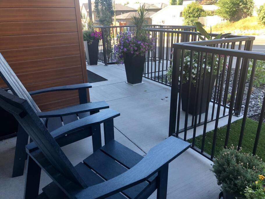 Modern Luxury And Convenience In Marda Loop