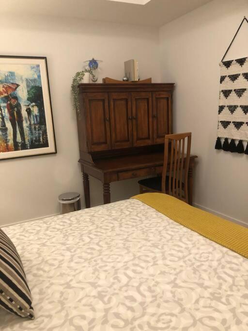 Modern Luxury And Convenience In Marda Loop